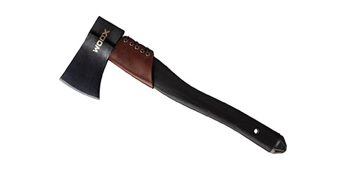 Die WOOX Volante kombiniert ein ausgewogenes Design mit einem ergonomischen Hickory-Griff, ideal für Bushcraft und präzises Wurf-Axt-Training.